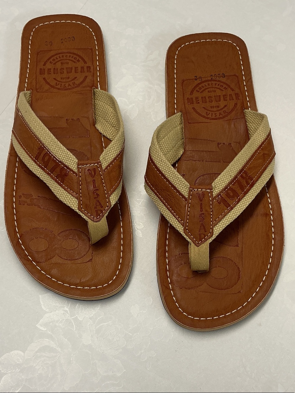 Visar mens  Tan Leather & Beige Canvas Flip-Flop Sandals